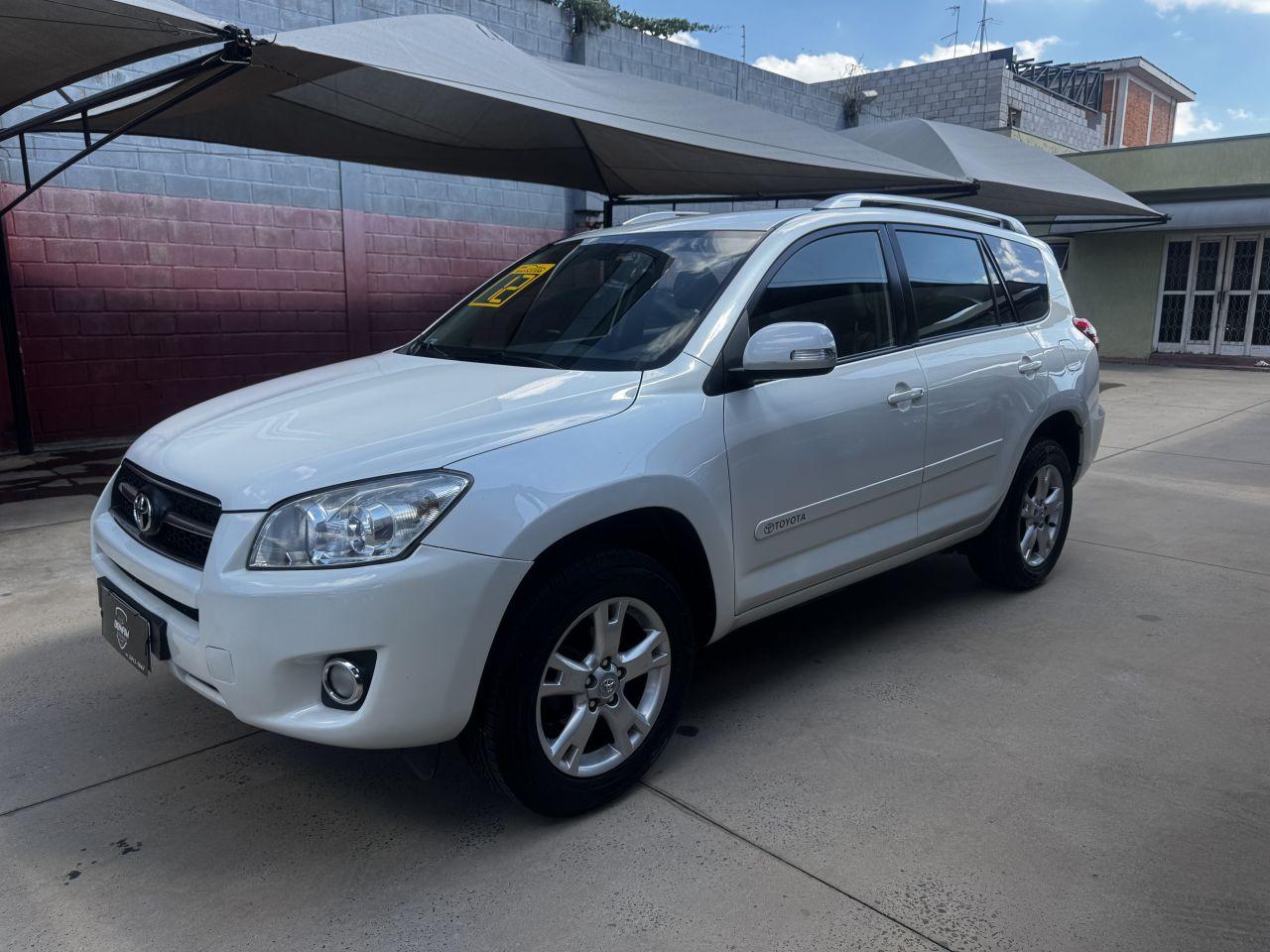 TOYOTA RAV 4