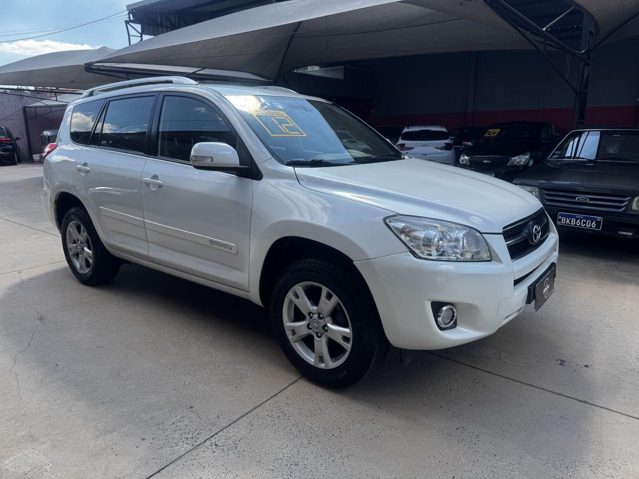 TOYOTA RAV 4 - Foto