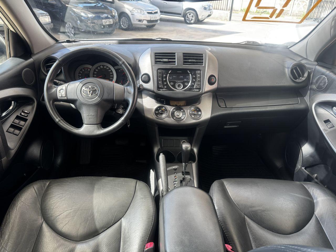 TOYOTA RAV 4 - Foto