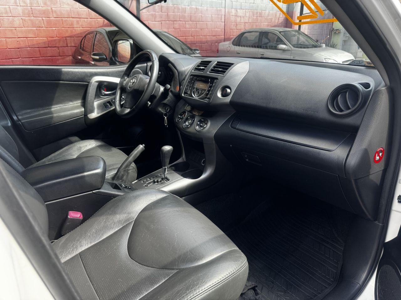 TOYOTA RAV 4 - Foto