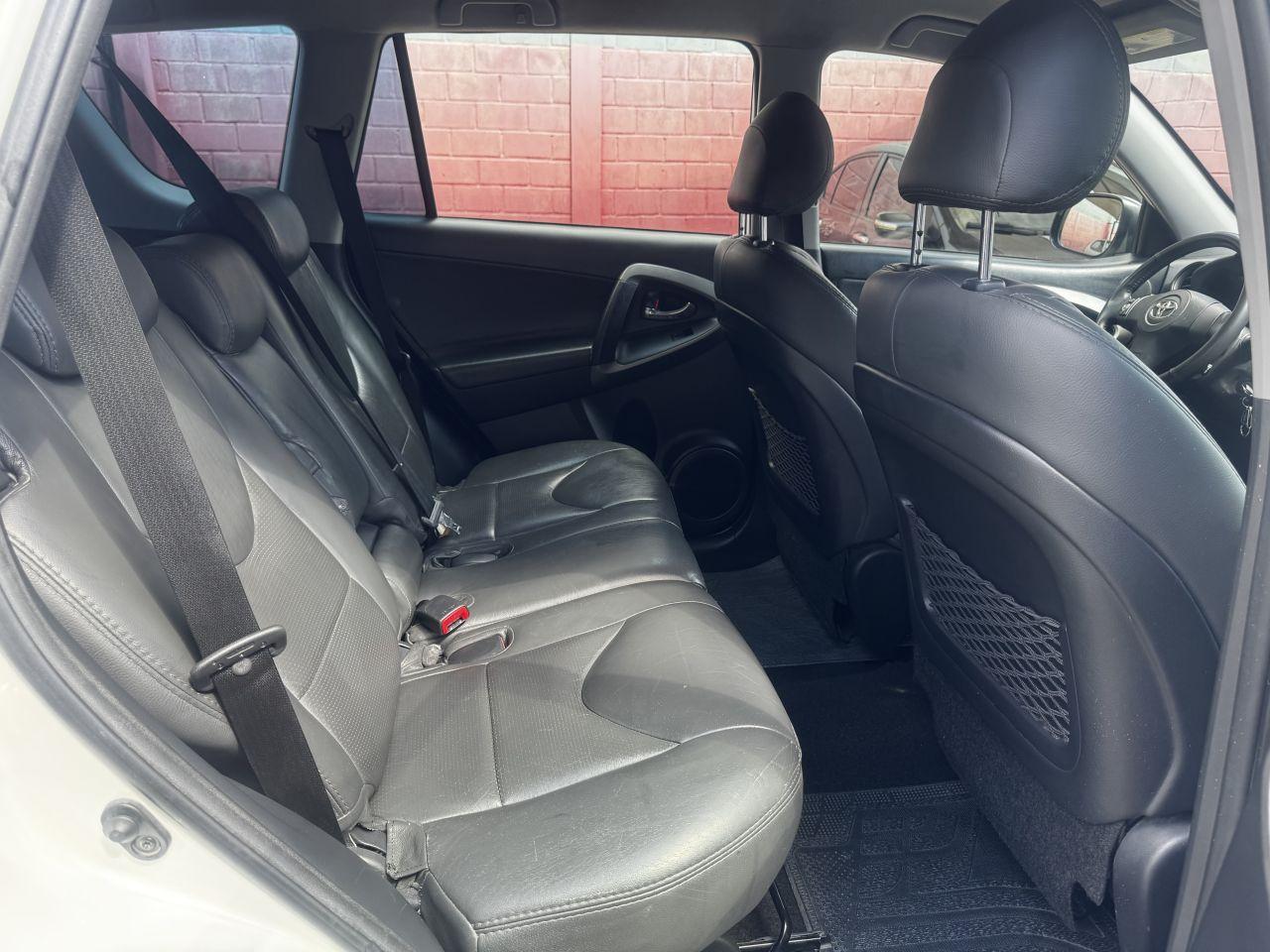 TOYOTA RAV 4 - Foto