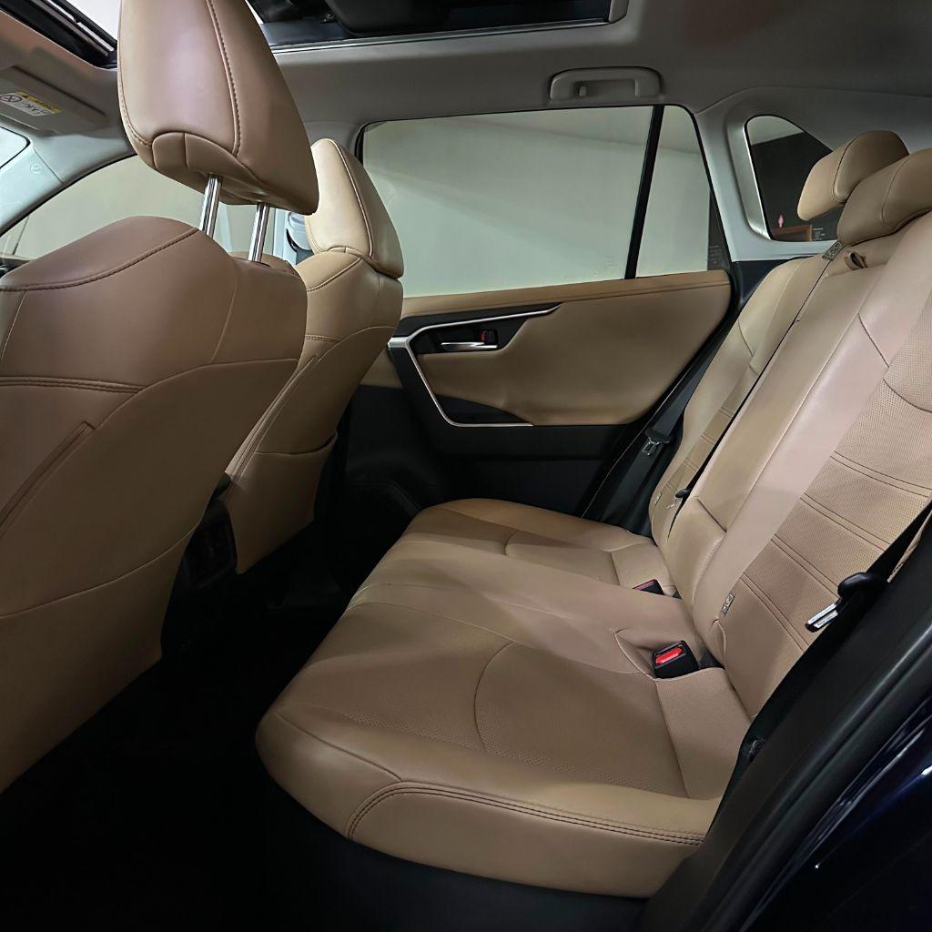 TOYOTA RAV 4 - Foto