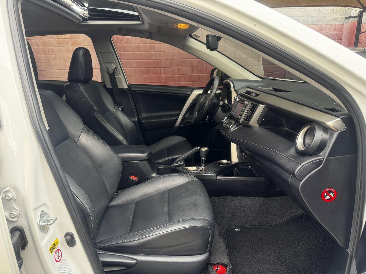 TOYOTA RAV 4 - Foto