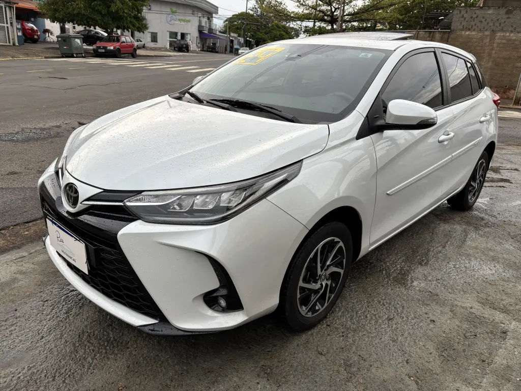 TOYOTA Yaris Hatch - Foto