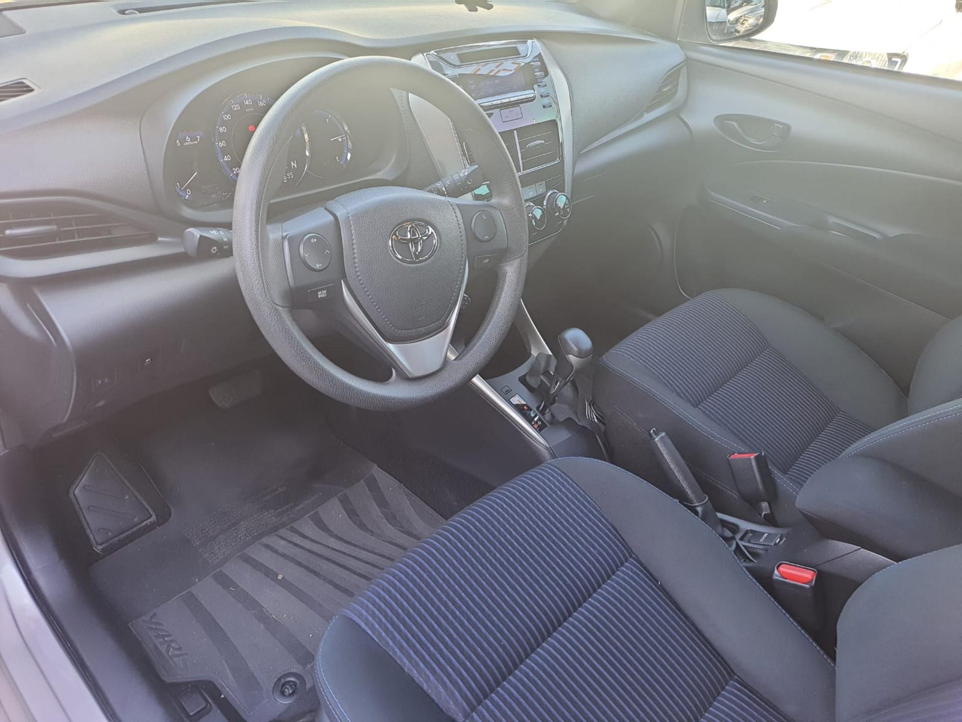 TOYOTA Yaris Hatch - Foto