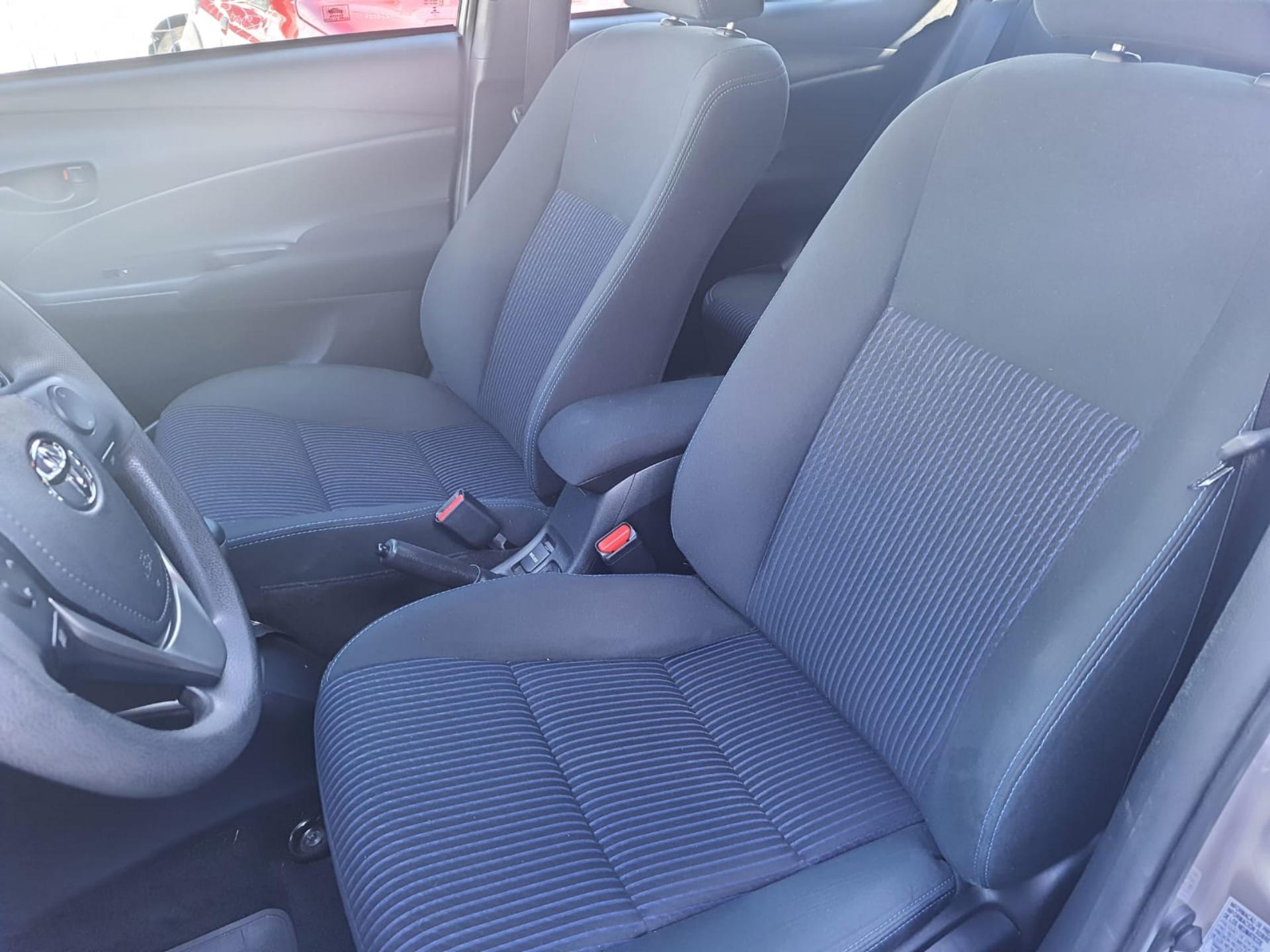 TOYOTA Yaris Hatch - Foto