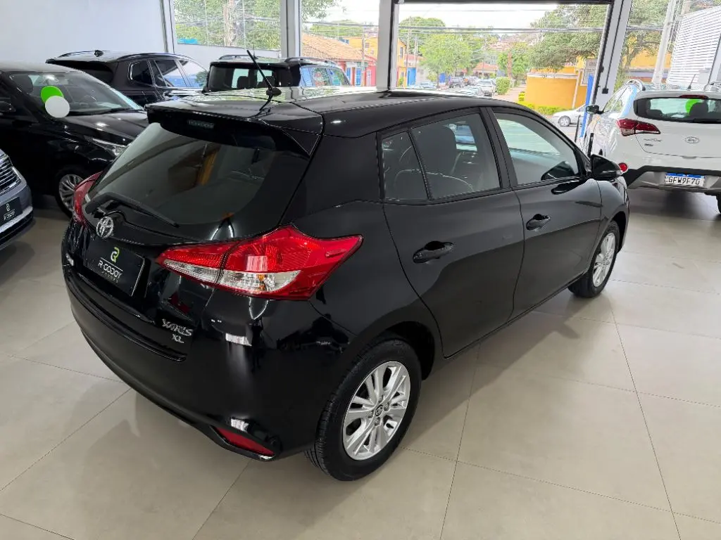 TOYOTA Yaris Hatch - Foto