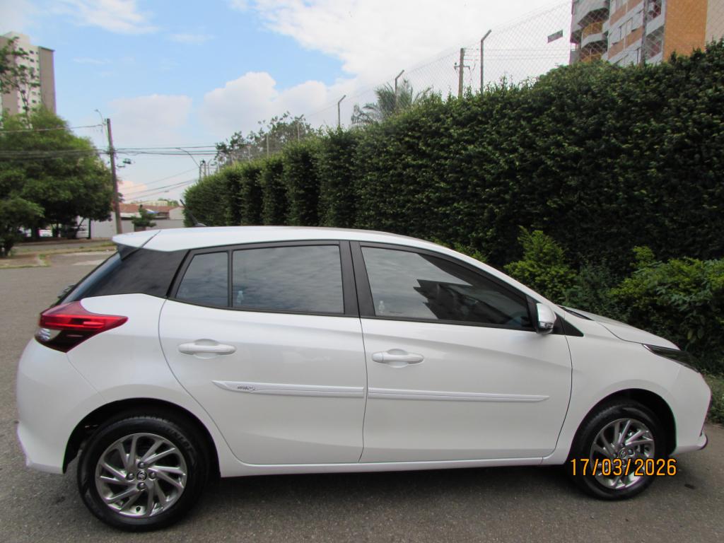 TOYOTA Yaris Hatch - Foto