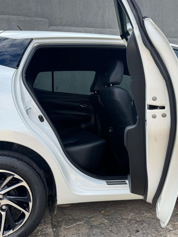 TOYOTA Yaris Hatch - Foto