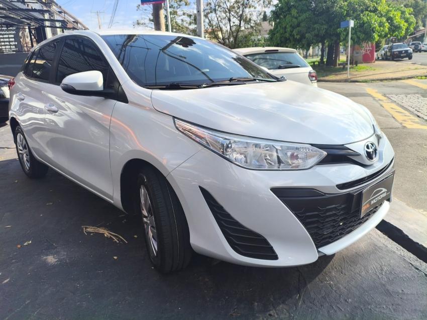 TOYOTA Yaris Hatch - Foto