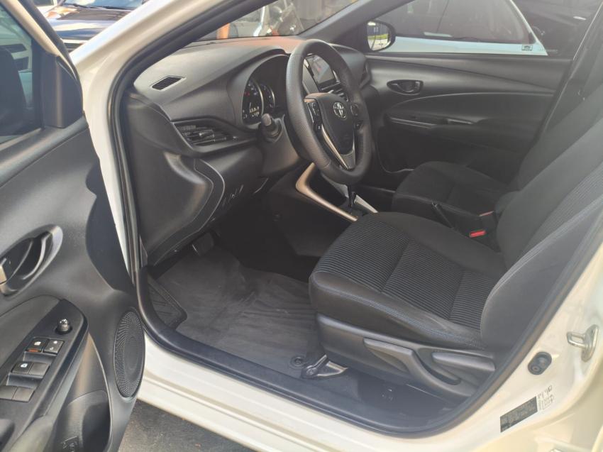 TOYOTA Yaris Hatch - Foto