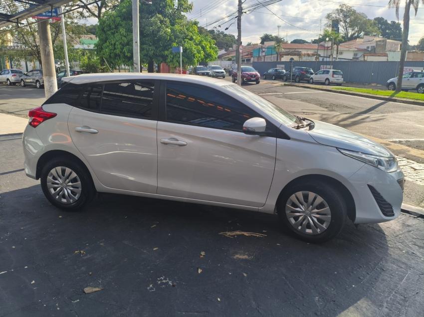 TOYOTA Yaris Hatch - Foto