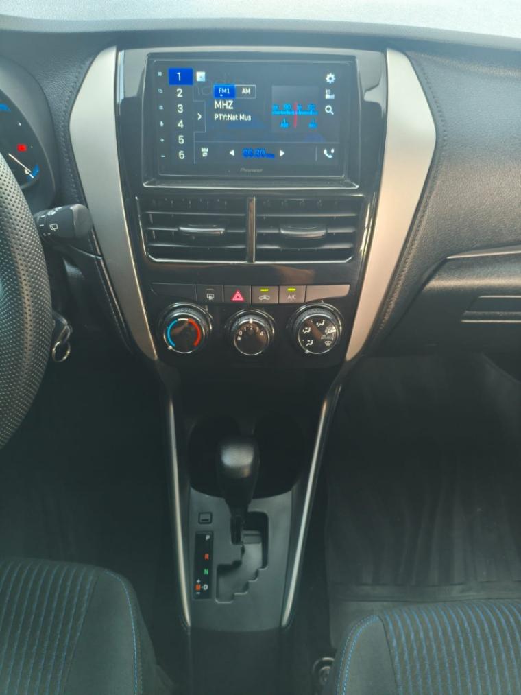 TOYOTA Yaris Hatch - Foto