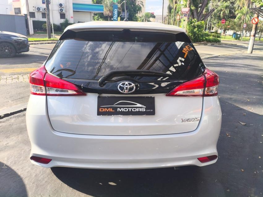 TOYOTA Yaris Hatch - Foto