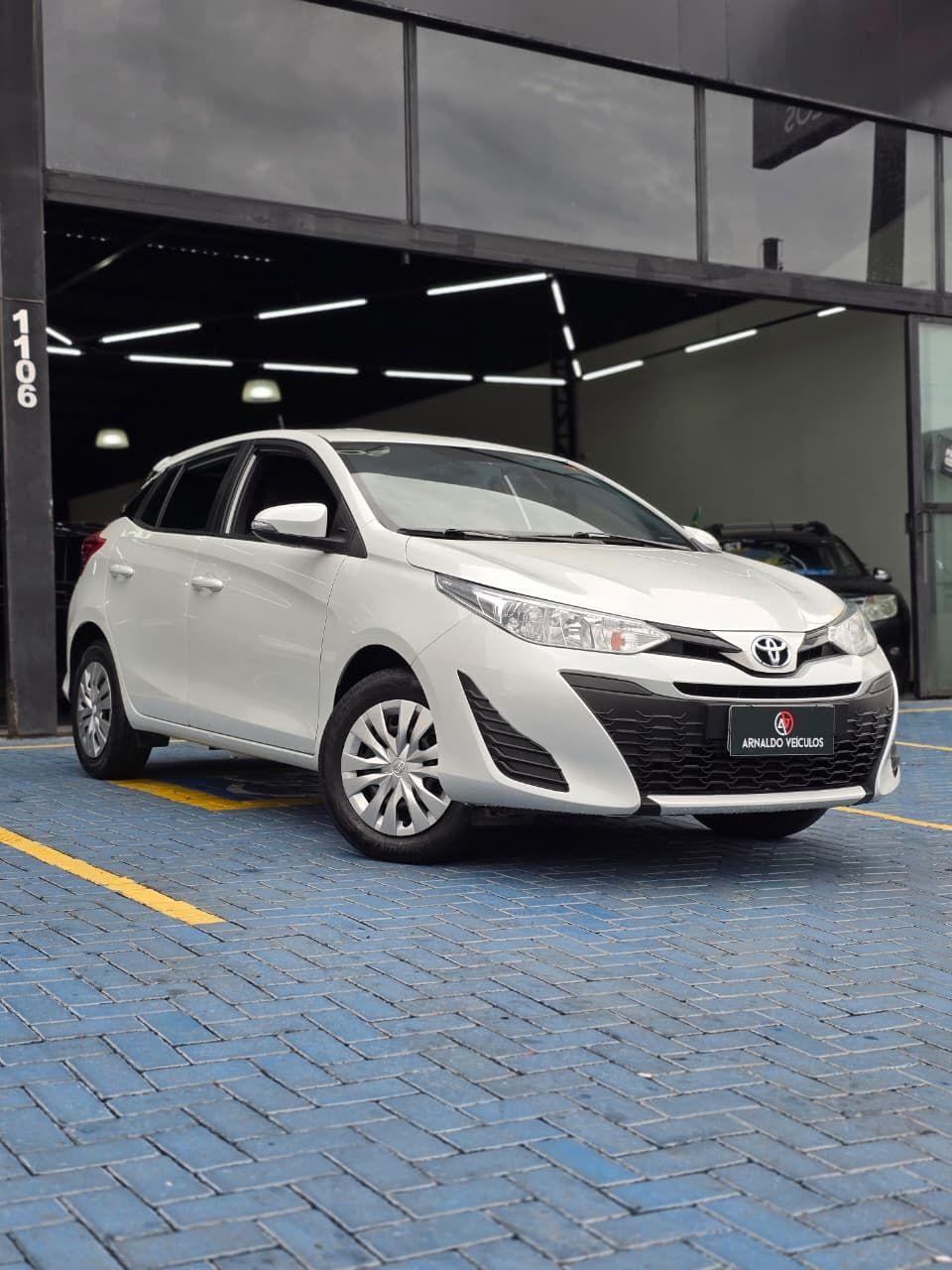 TOYOTA Yaris Hatch - Foto