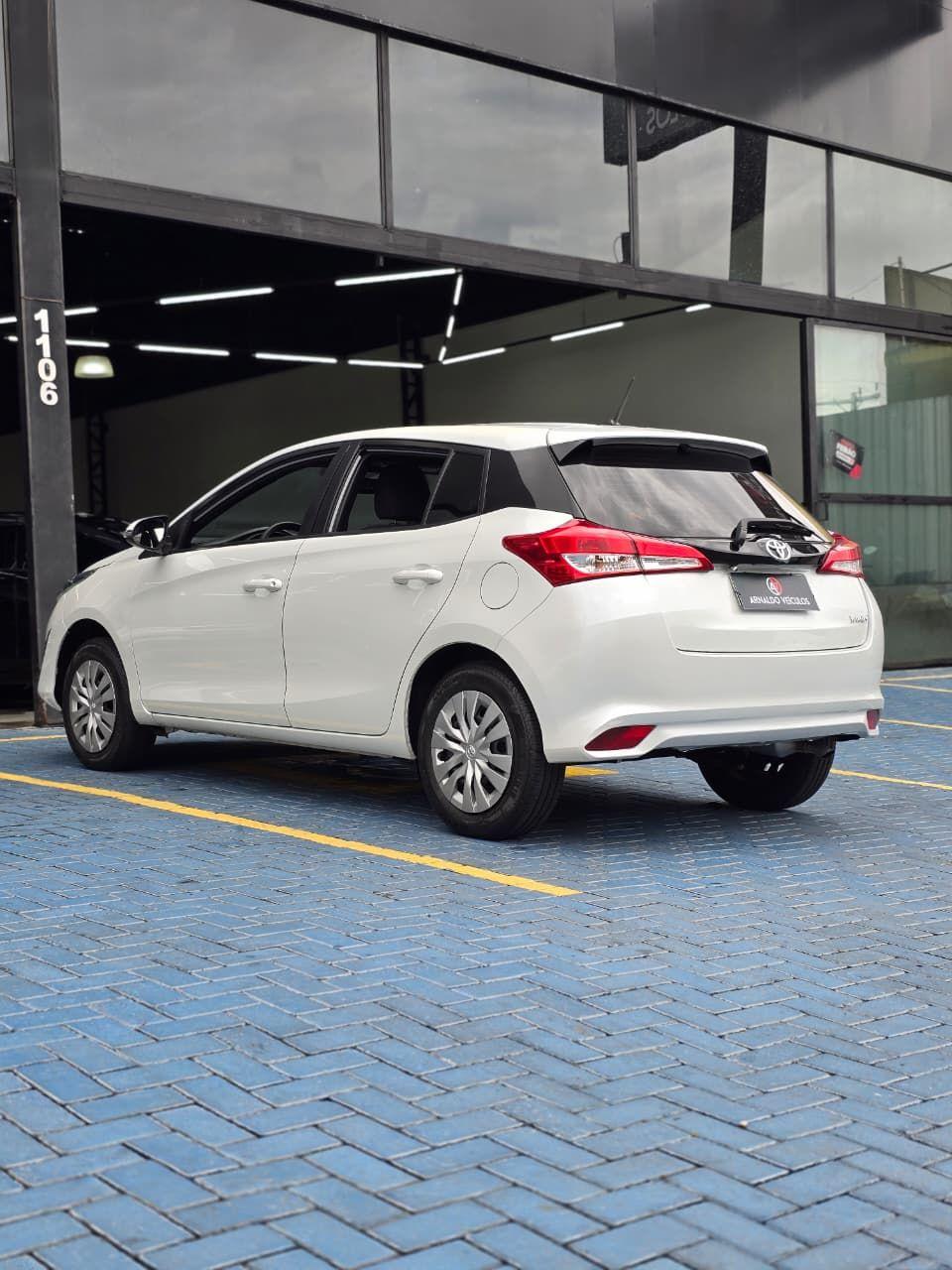TOYOTA Yaris Hatch - Foto