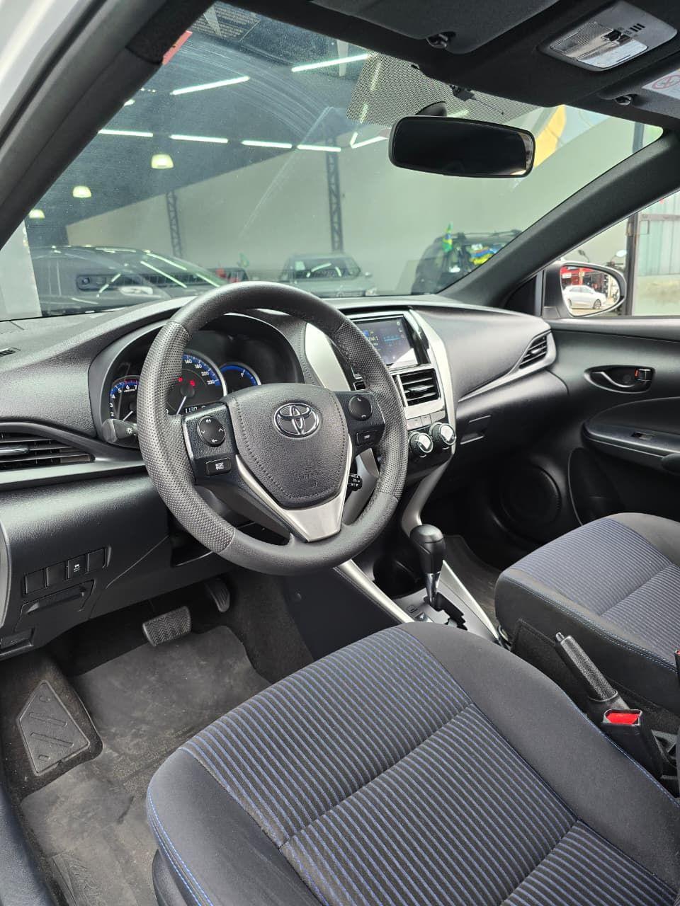 TOYOTA Yaris Hatch - Foto