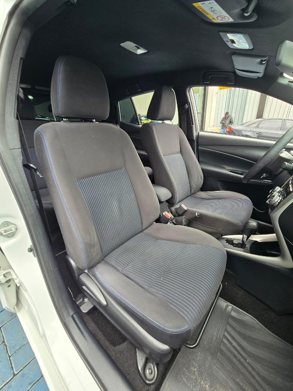 TOYOTA Yaris Hatch - Foto