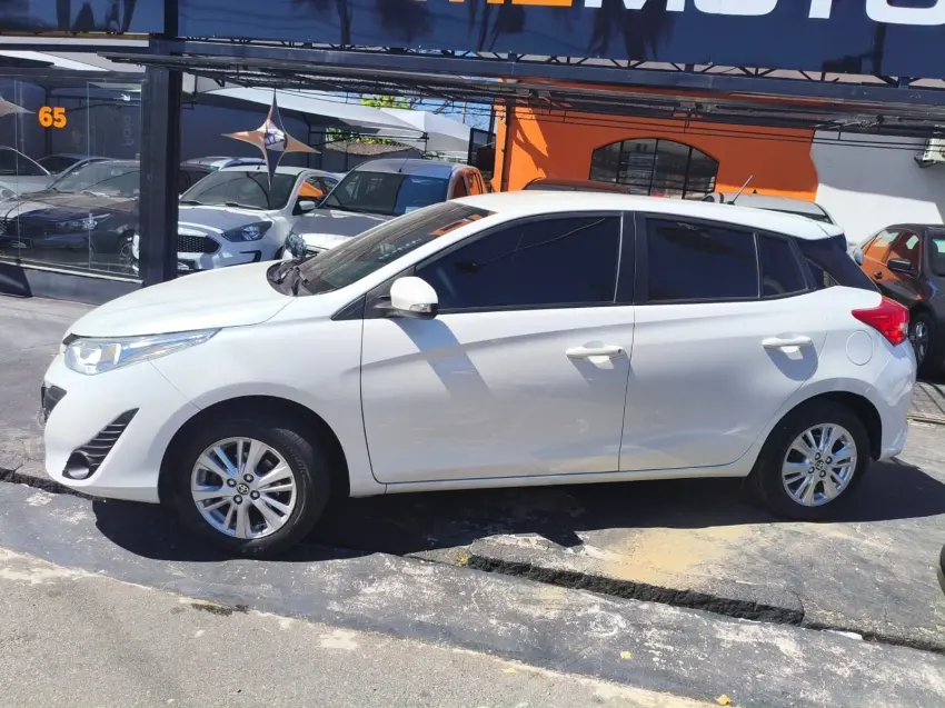 TOYOTA Yaris Hatch - Foto