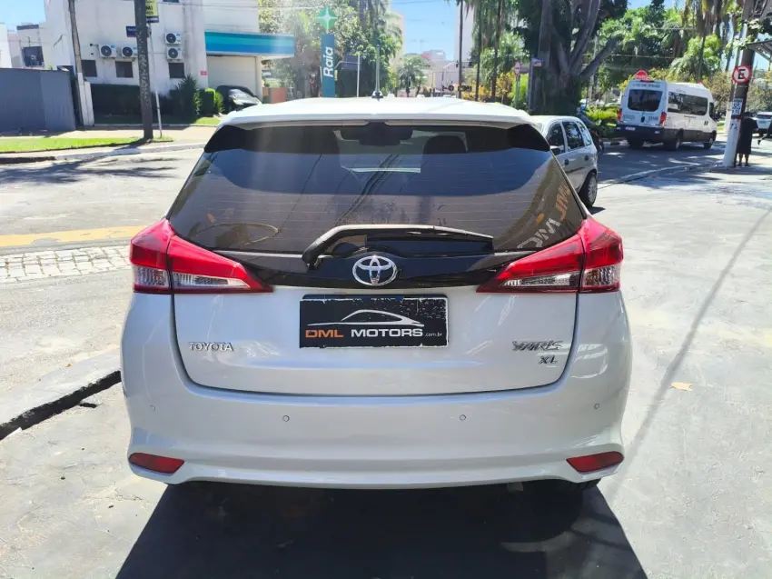 TOYOTA Yaris Hatch - Foto
