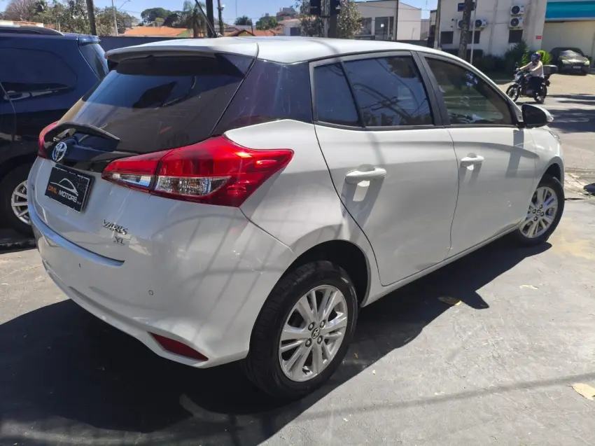 TOYOTA Yaris Hatch - Foto