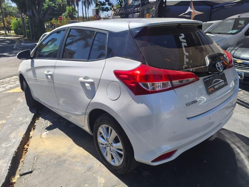 TOYOTA Yaris Hatch - Foto
