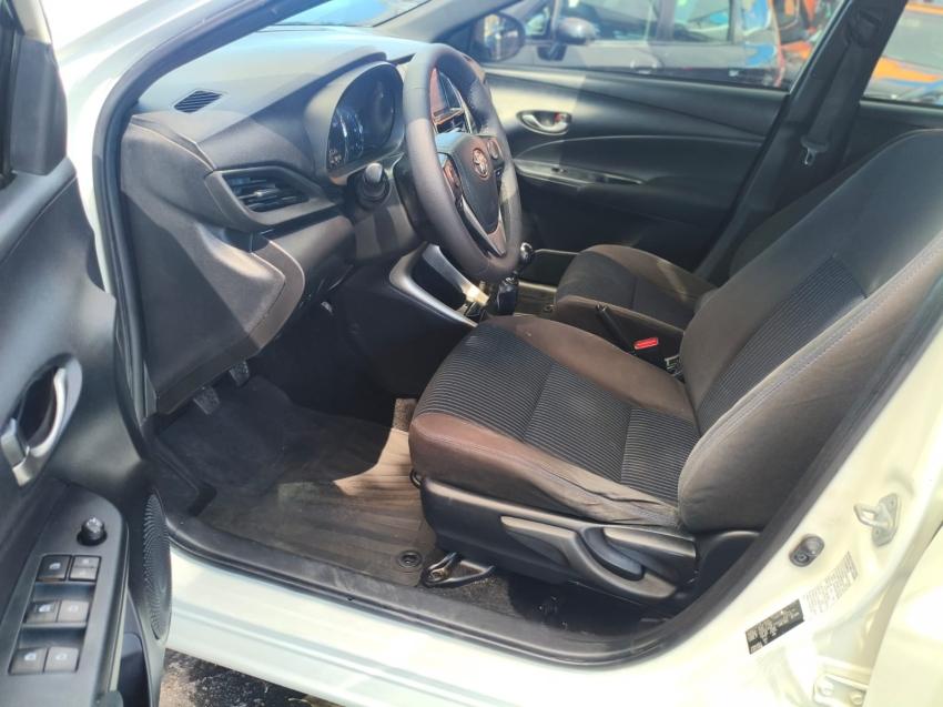 TOYOTA Yaris Hatch - Foto