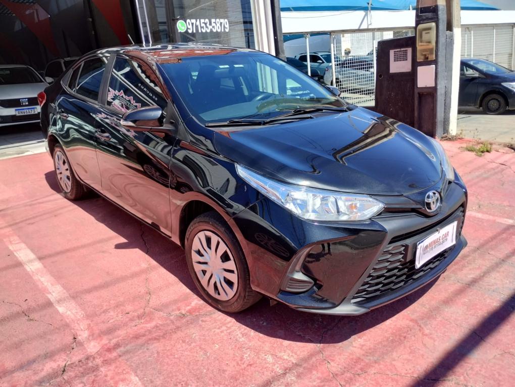 TOYOTA Yaris Sedan - Foto