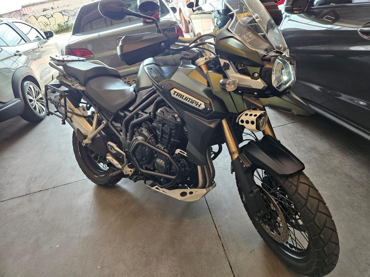 TRIUMPH Tiger 1200 - Foto
