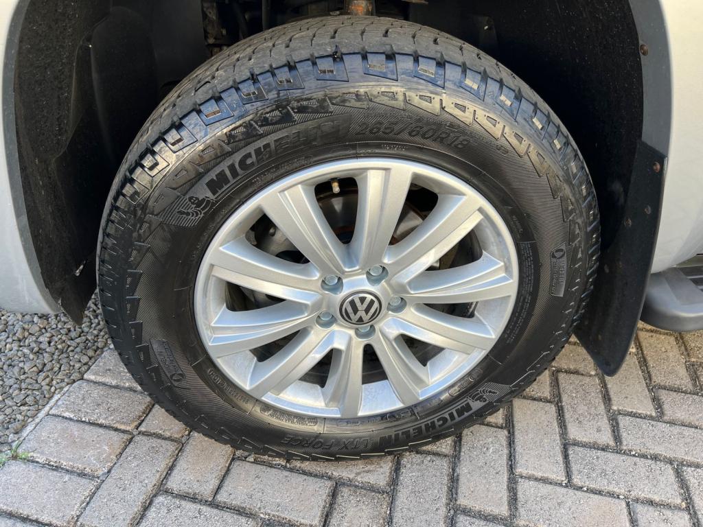 VOLKSWAGEN Amarok - Foto
