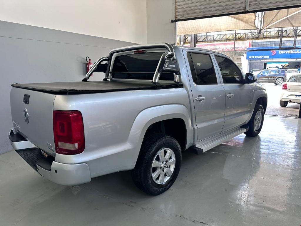 VOLKSWAGEN Amarok - Foto