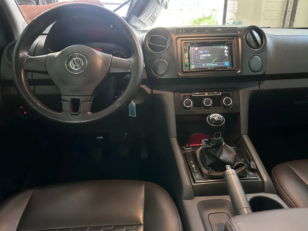 VOLKSWAGEN Amarok - Foto