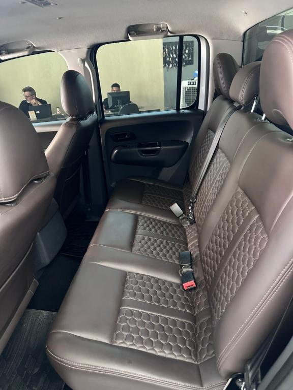 VOLKSWAGEN Amarok - Foto