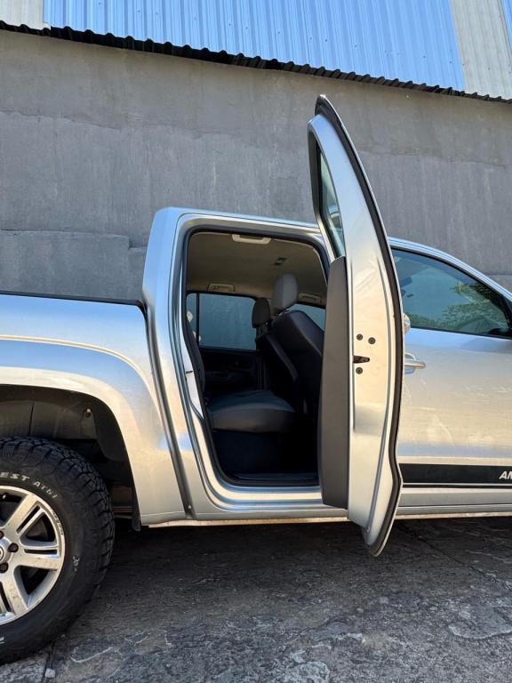VOLKSWAGEN Amarok - Foto