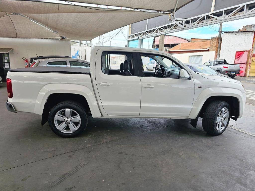 VOLKSWAGEN Amarok - Foto