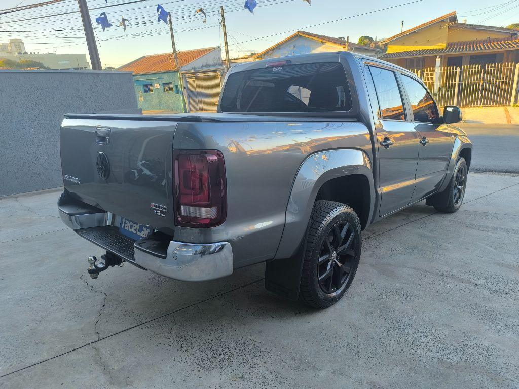 VOLKSWAGEN Amarok - Foto