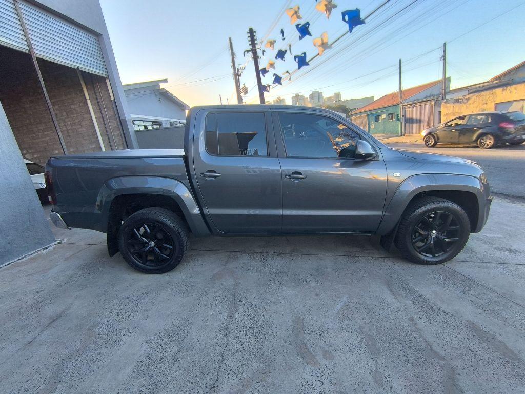 VOLKSWAGEN Amarok - Foto