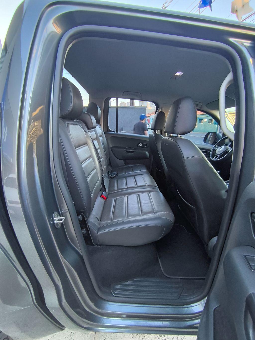VOLKSWAGEN Amarok - Foto