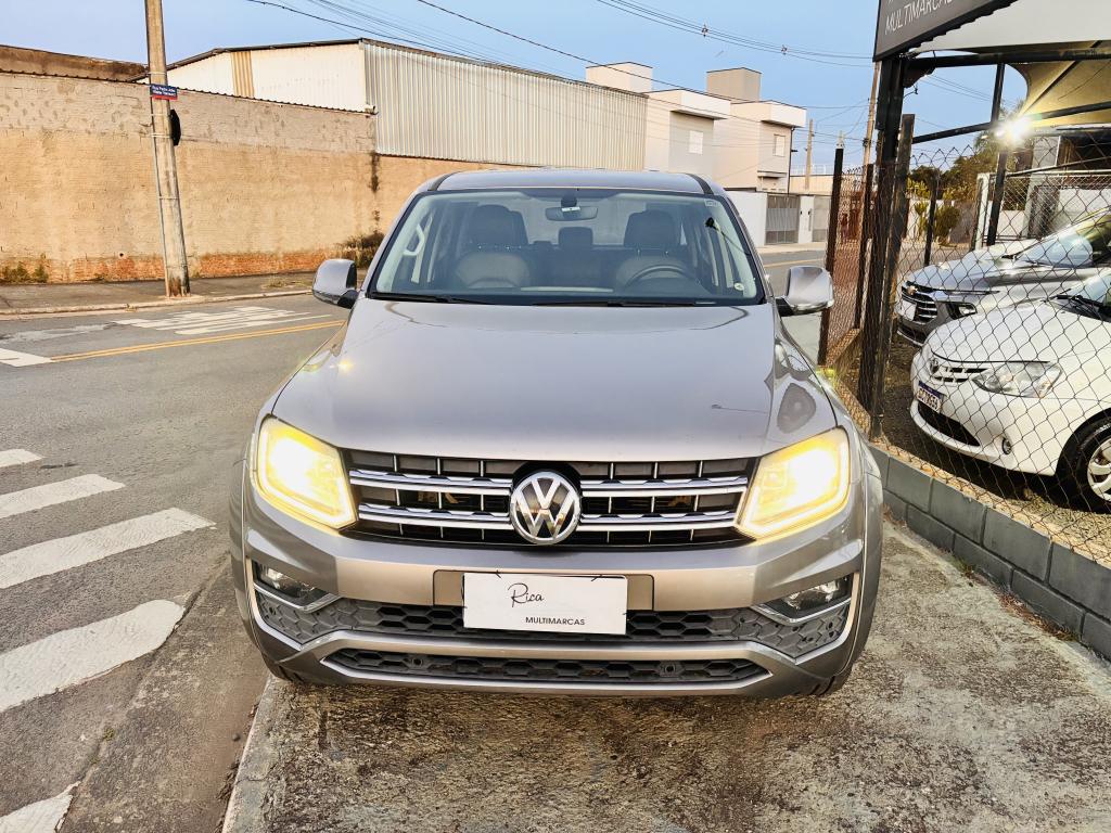 VOLKSWAGEN Amarok - Foto