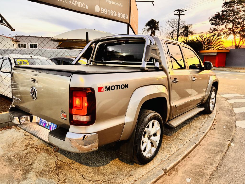 VOLKSWAGEN Amarok - Foto