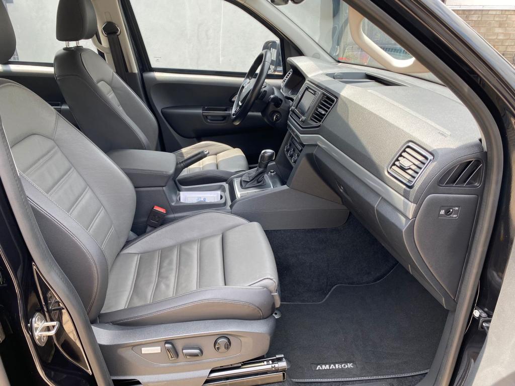 VOLKSWAGEN Amarok - Foto