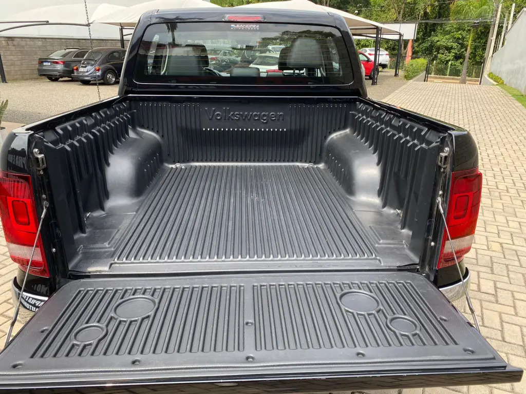 VOLKSWAGEN Amarok - Foto