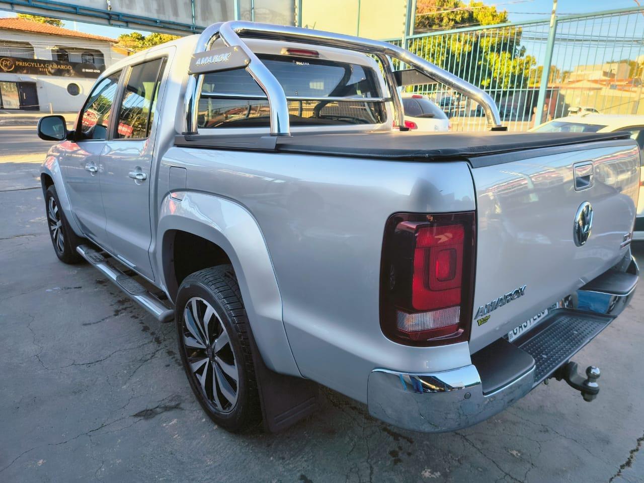 VOLKSWAGEN Amarok - Foto