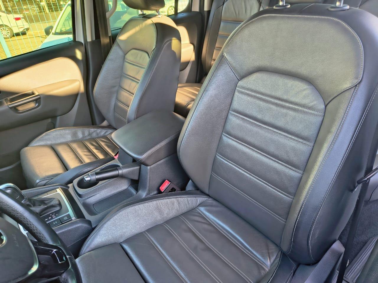 VOLKSWAGEN Amarok - Foto