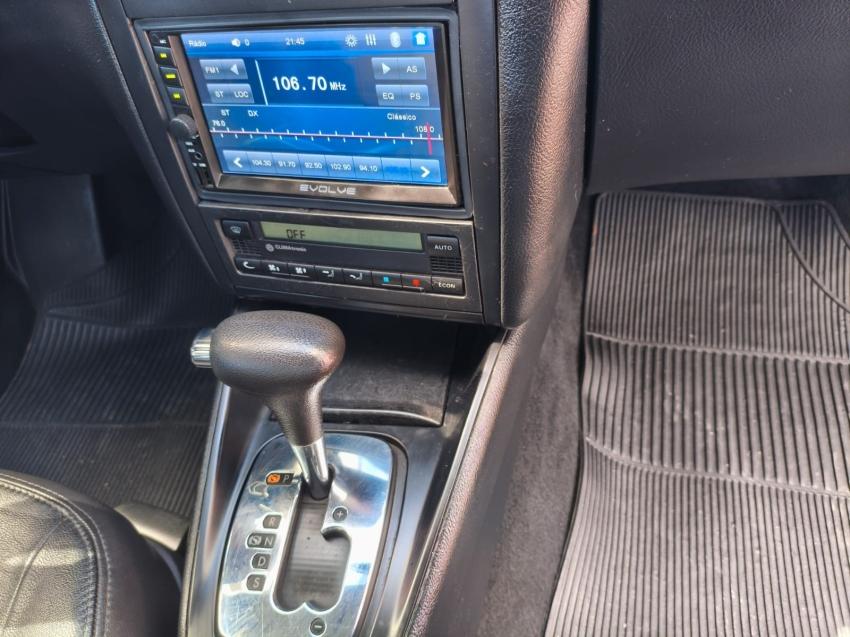 VOLKSWAGEN Bora - Foto