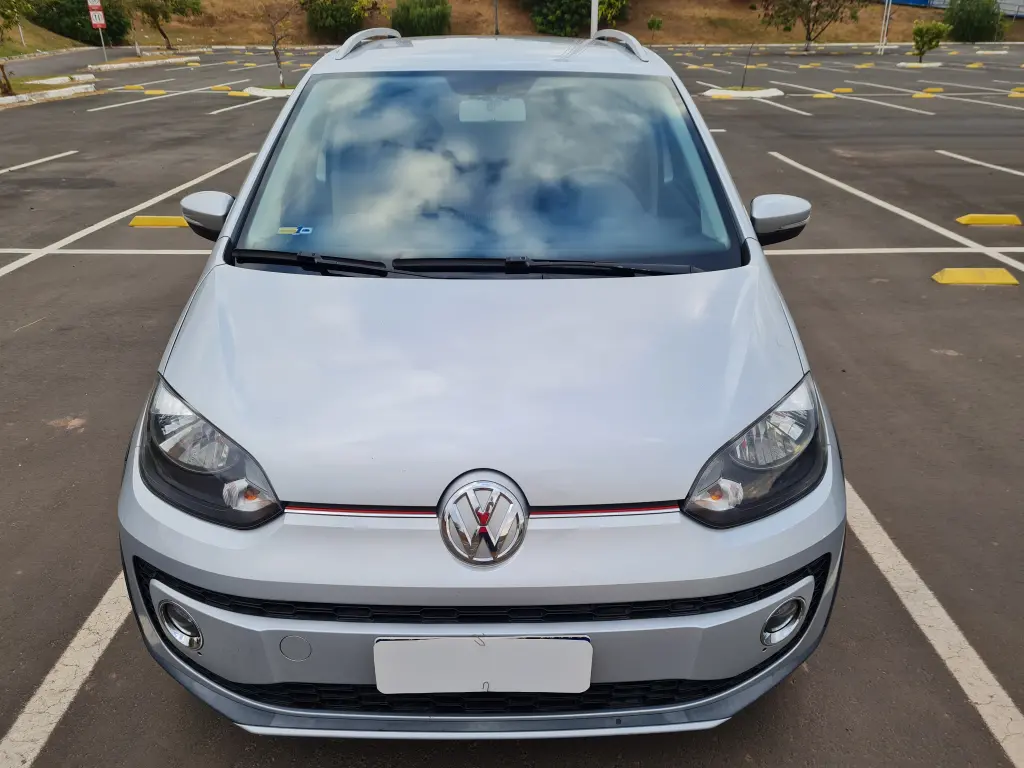 VOLKSWAGEN Cross UP - Foto