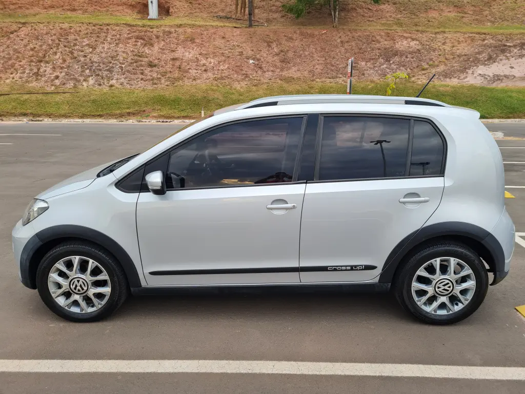 VOLKSWAGEN Cross UP - Foto