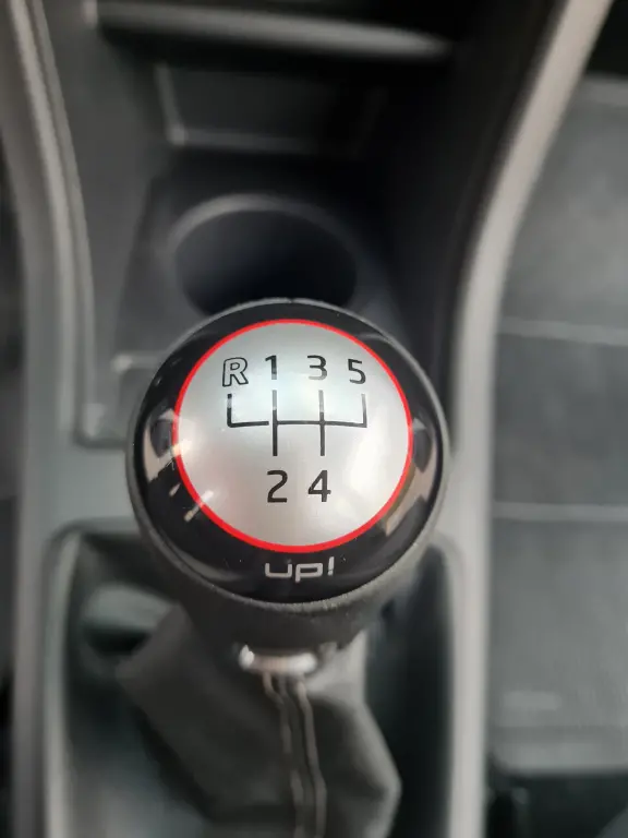 VOLKSWAGEN Cross UP - Foto