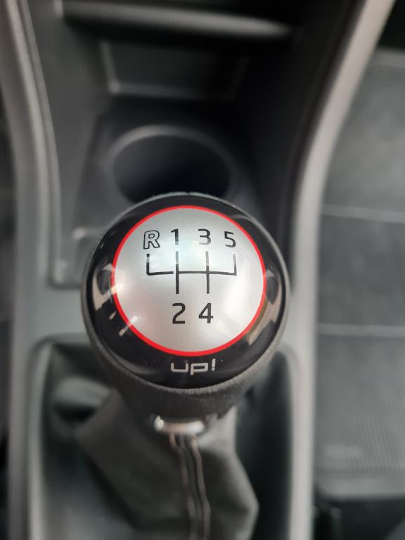 VOLKSWAGEN Cross UP - Foto