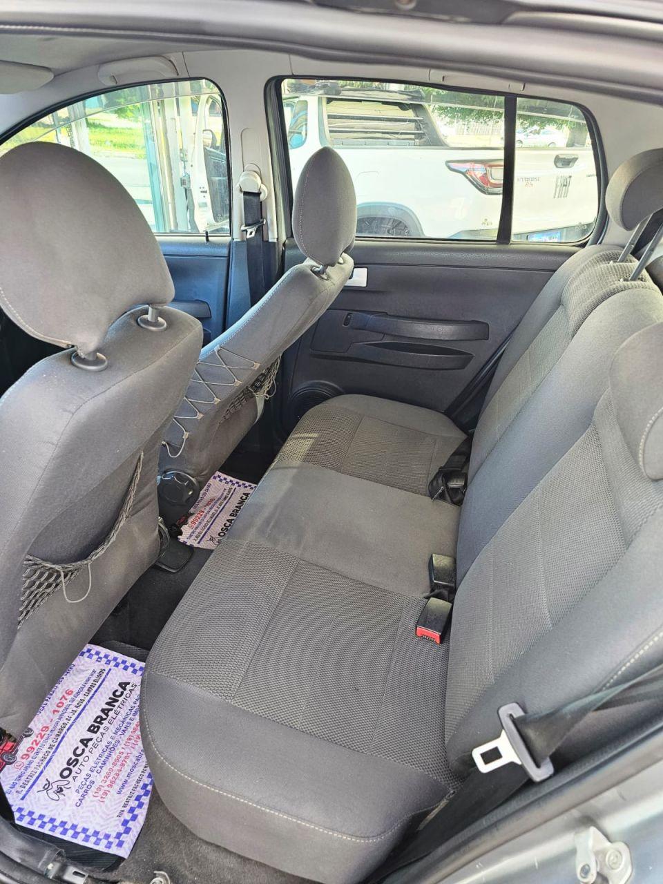 VOLKSWAGEN Crossfox - Foto